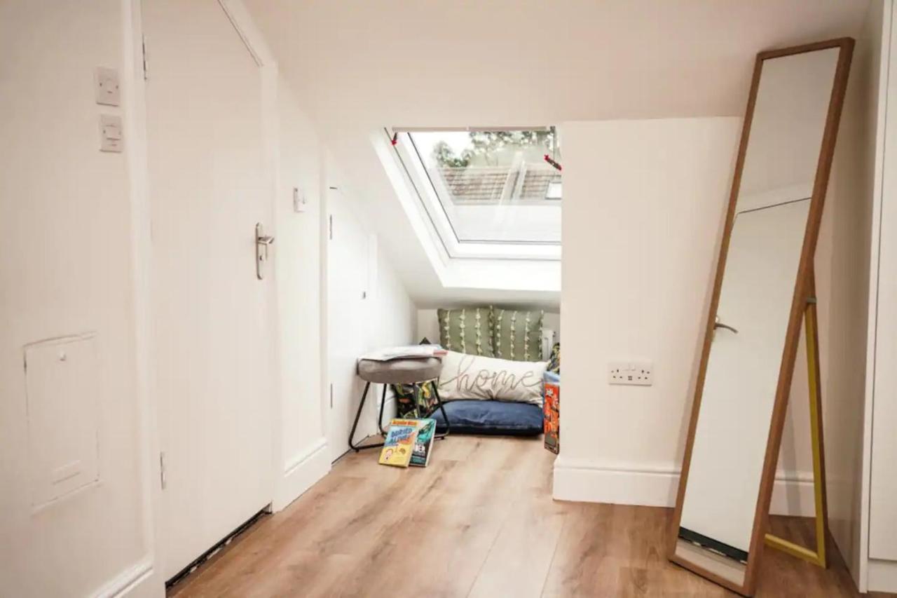 Spacious Family Home With Games Room & Garden Londres Exterior foto